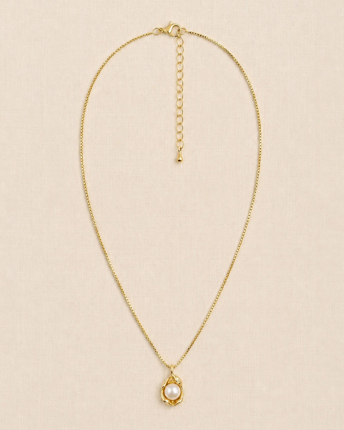Tiare Pearl Necklace