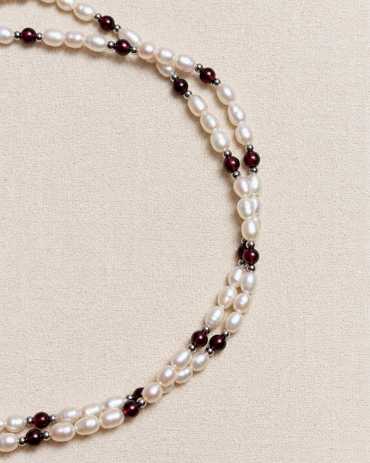 Hibiscus Garnet Pearl Bracelet