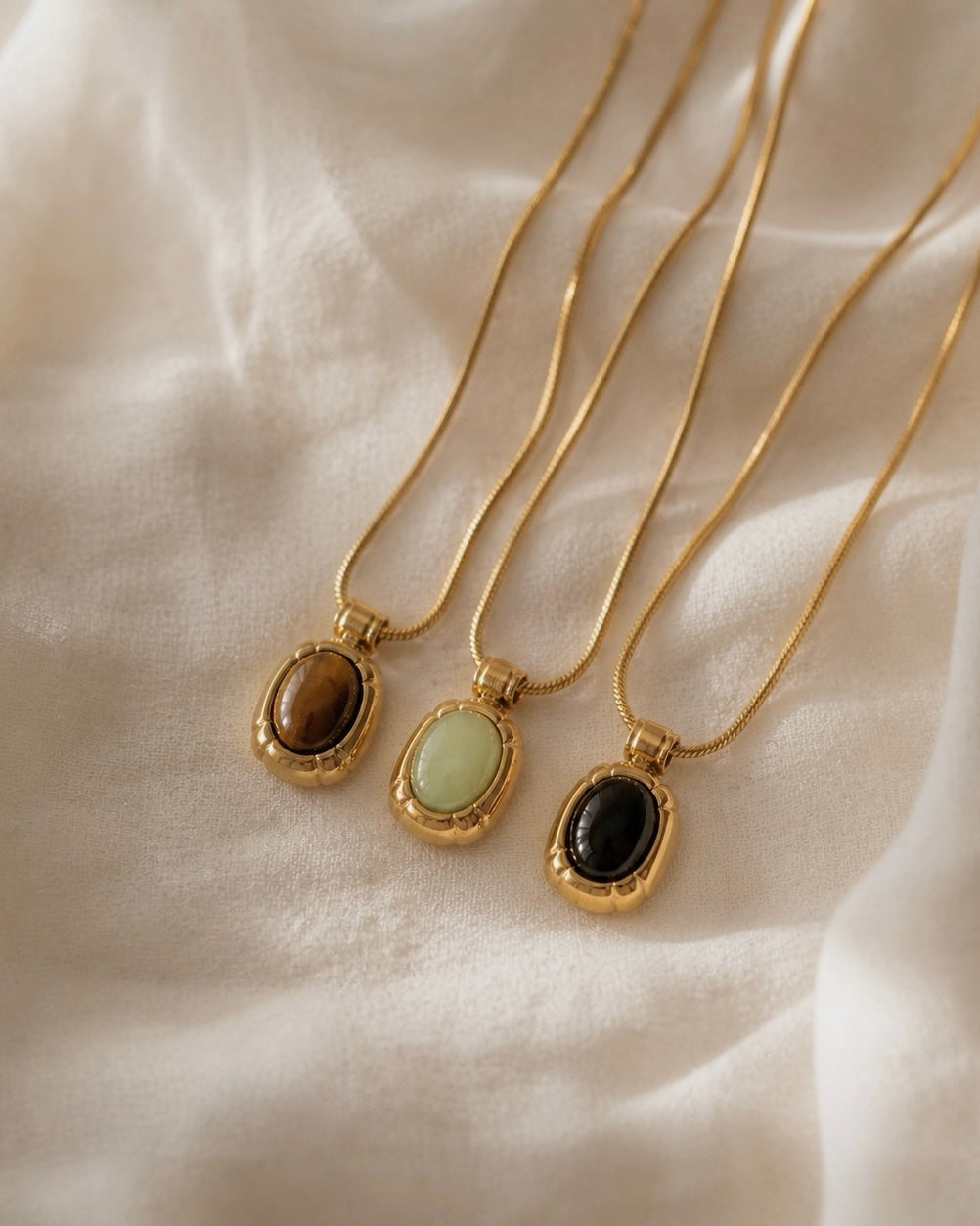 Palmera Stone Necklace Set