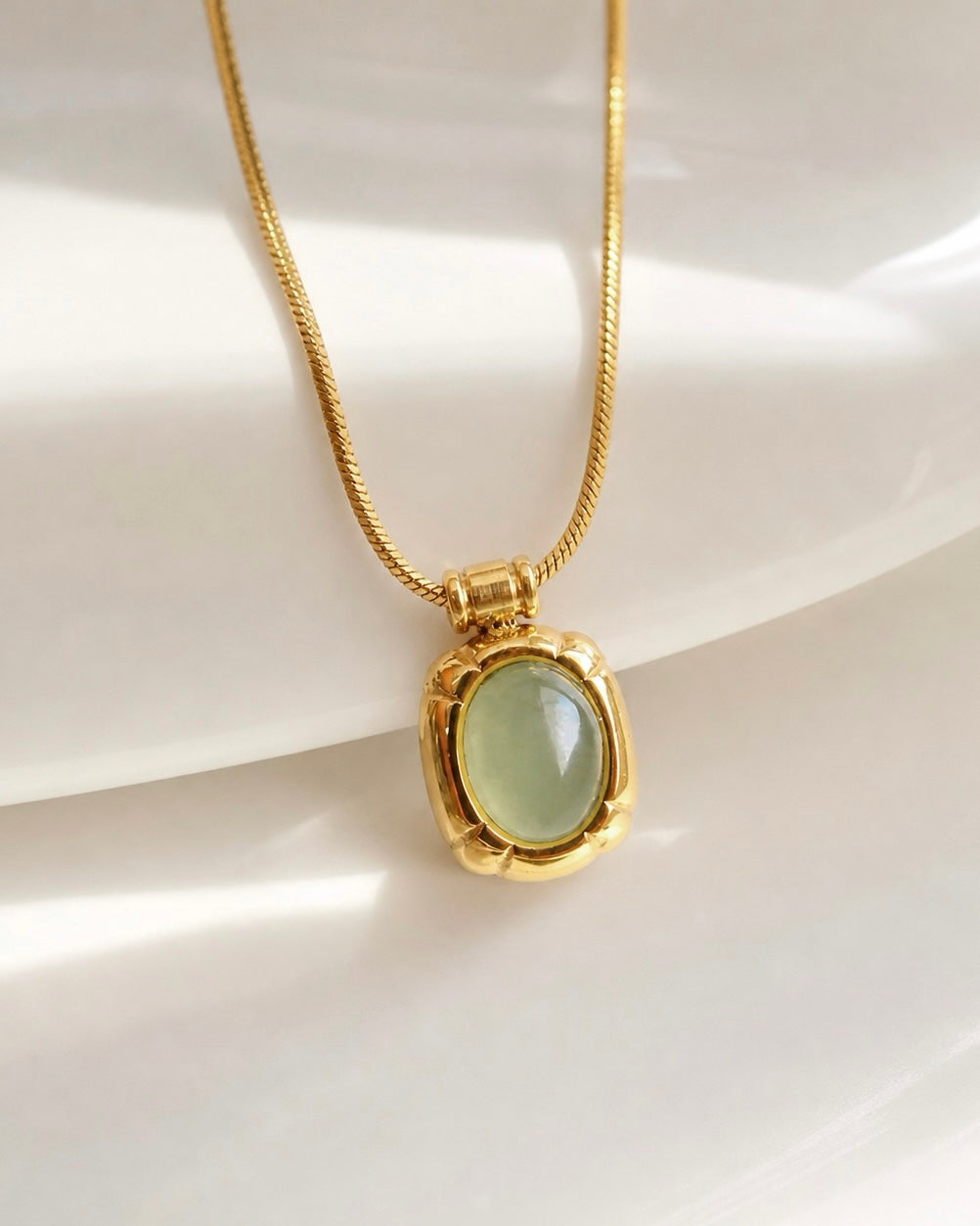 Palmera Stone Necklace Set