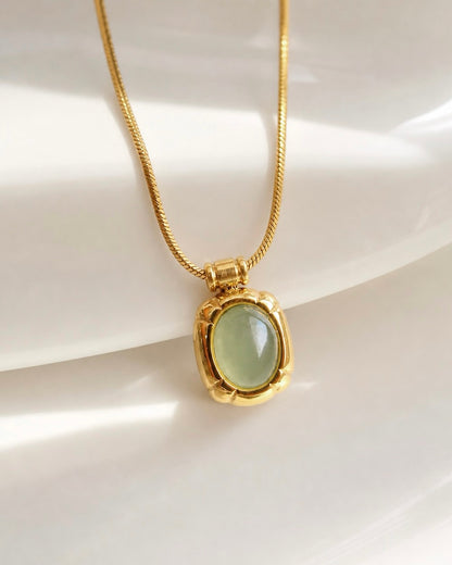 Palmera Stone Necklace Set
