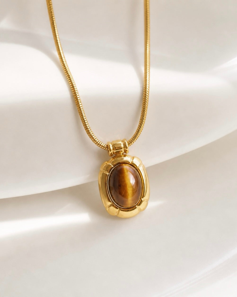 Palmera Stone Necklace Set