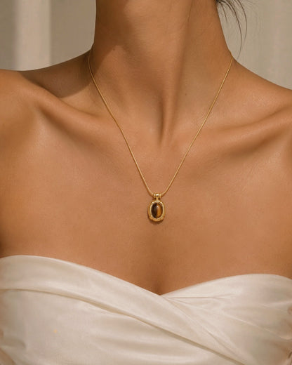 Palmera Stone Necklace Set
